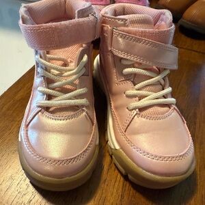 OshKosh B'gosh Pink Baby Boots Soft Leather